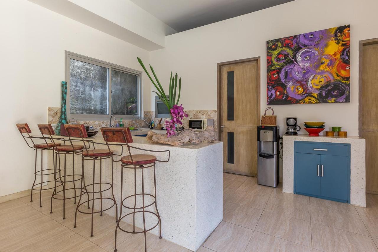 Villa Purple Legian Εξωτερικό φωτογραφία