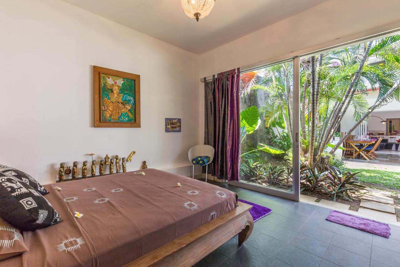 Villa Purple Legian Εξωτερικό φωτογραφία